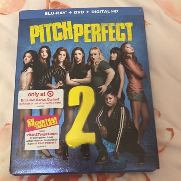 Lot of 2 dvd movies Pitch Perfect and Pitch Perfect 2 excellent condition - Picture 5 of 7